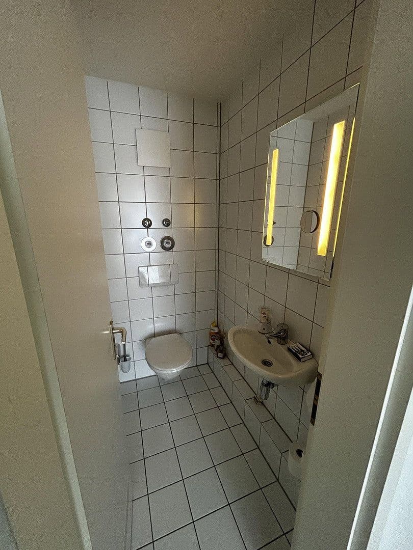 Predaj bytu 3-izbový 102 m², Stuttgart, Bádensko-Wurttembersko Predaj bytu 3-izbový 102 m², Stuttgart, Bádensko-Wurttembersko