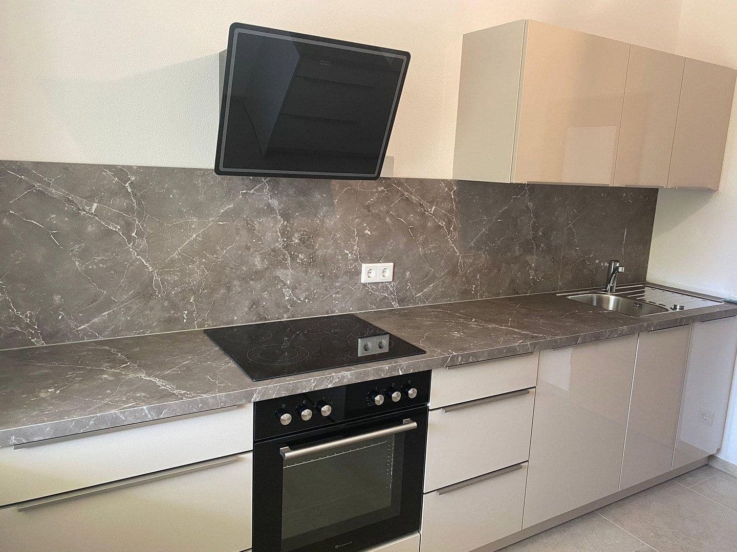Prenájom bytu 2-izbový 59 m², Meisenweg 15, Germering, Bavorsko Prenájom bytu 2-izbový 59 m², Meisenweg 15, Germering, Bavorsko