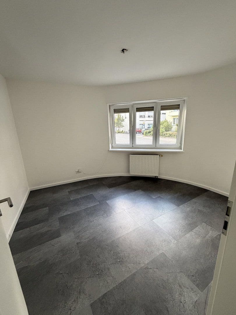 Prenájom bytu 4-izbový 70 m², Kirchstr. 46, Neustadt an der Weinstraße, Porýnie-Falcko Prenájom bytu 4-izbový 70 m², Kirchstr. 46, Neustadt an der Weinstraße, Porýnie-Falcko