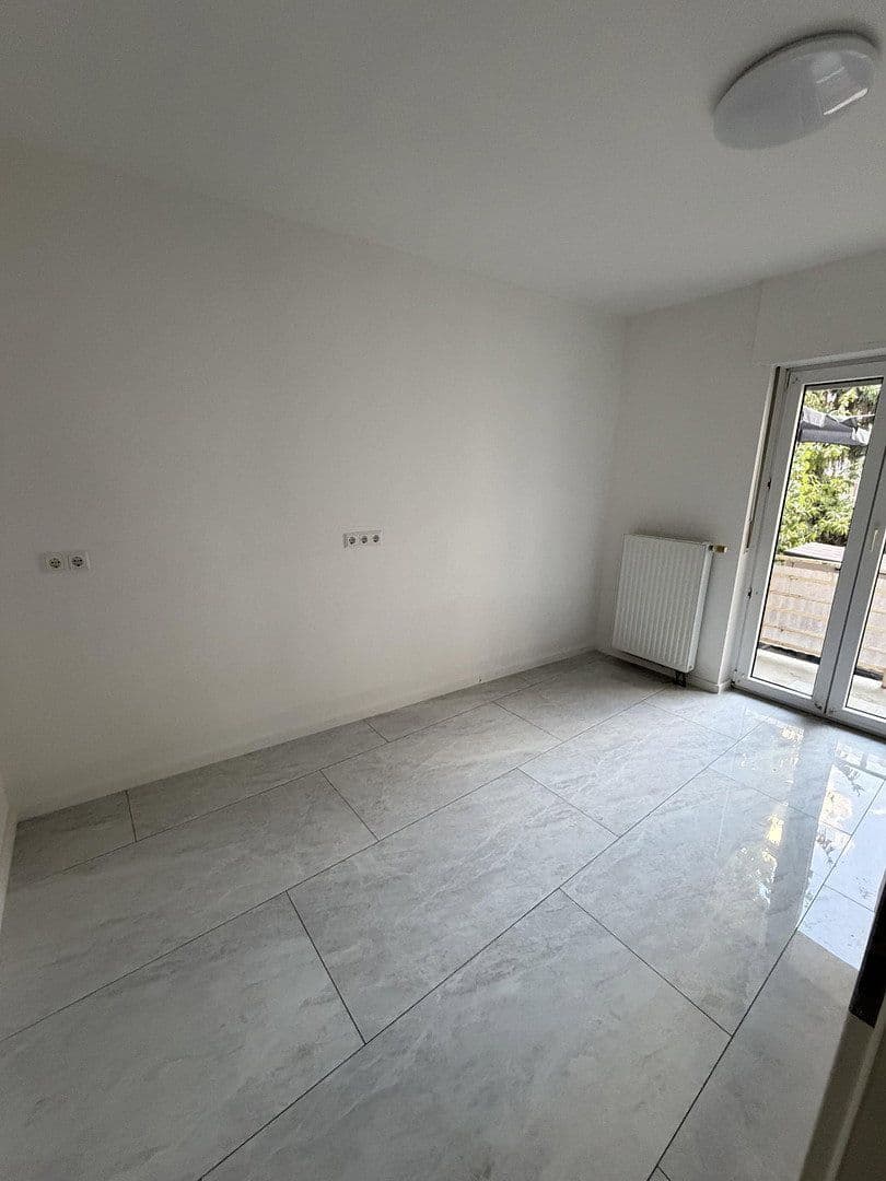Prenájom bytu 4-izbový 70 m², Kirchstr. 46, Neustadt an der Weinstraße, Porýnie-Falcko Prenájom bytu 4-izbový 70 m², Kirchstr. 46, Neustadt an der Weinstraße, Porýnie-Falcko