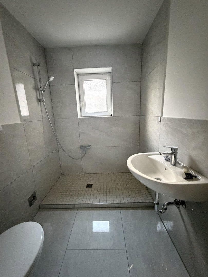 Prenájom bytu 4-izbový 70 m², Kirchstr. 46, Neustadt an der Weinstraße, Porýnie-Falcko Prenájom bytu 4-izbový 70 m², Kirchstr. 46, Neustadt an der Weinstraße, Porýnie-Falcko