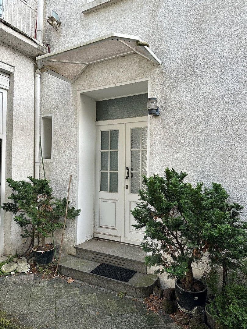 Prenájom domu 140 m², pozemok 230 m², Düsseldorf, Severné Porýnie - Westfálsko Prenájom domu 140 m², pozemok 230 m², Düsseldorf, Severné Porýnie - Westfálsko