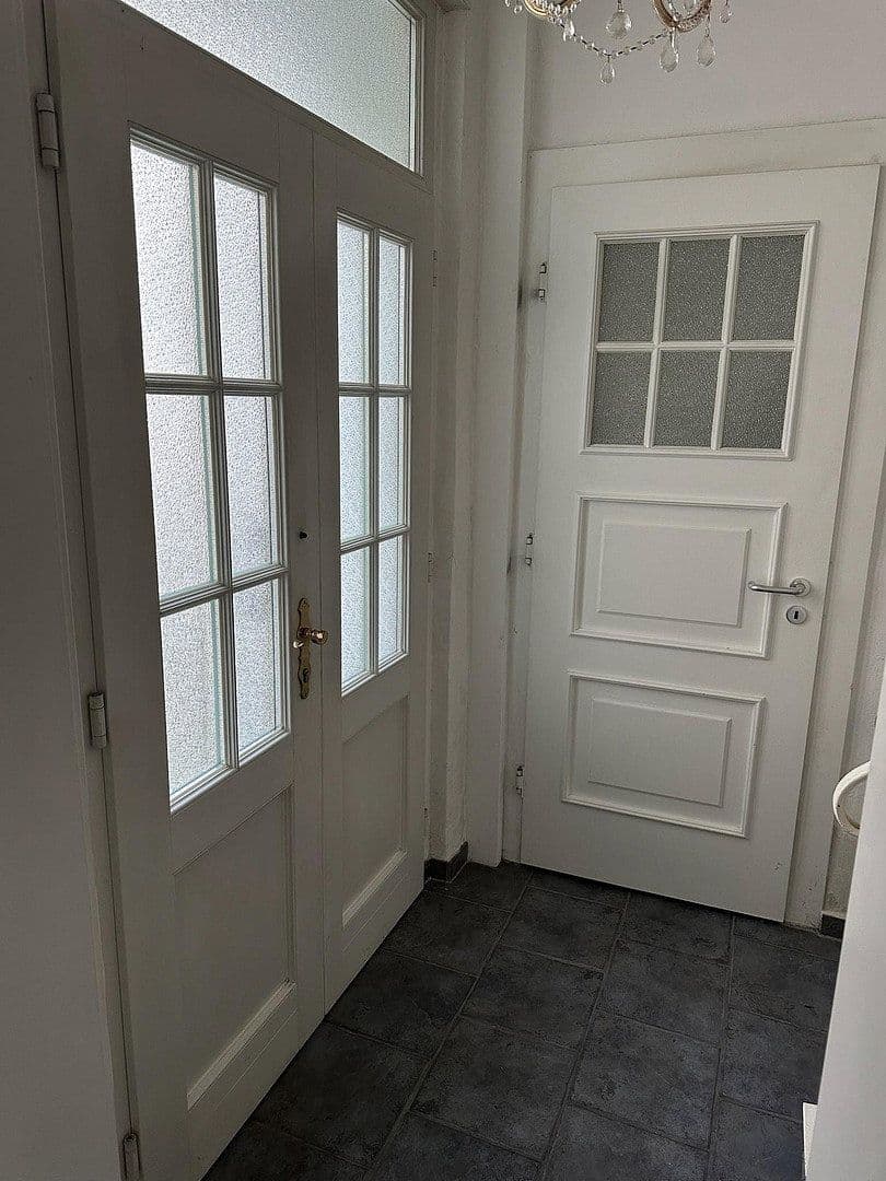 Prenájom domu 140 m², pozemok 230 m², Düsseldorf, Severné Porýnie - Westfálsko Prenájom domu 140 m², pozemok 230 m², Düsseldorf, Severné Porýnie - Westfálsko