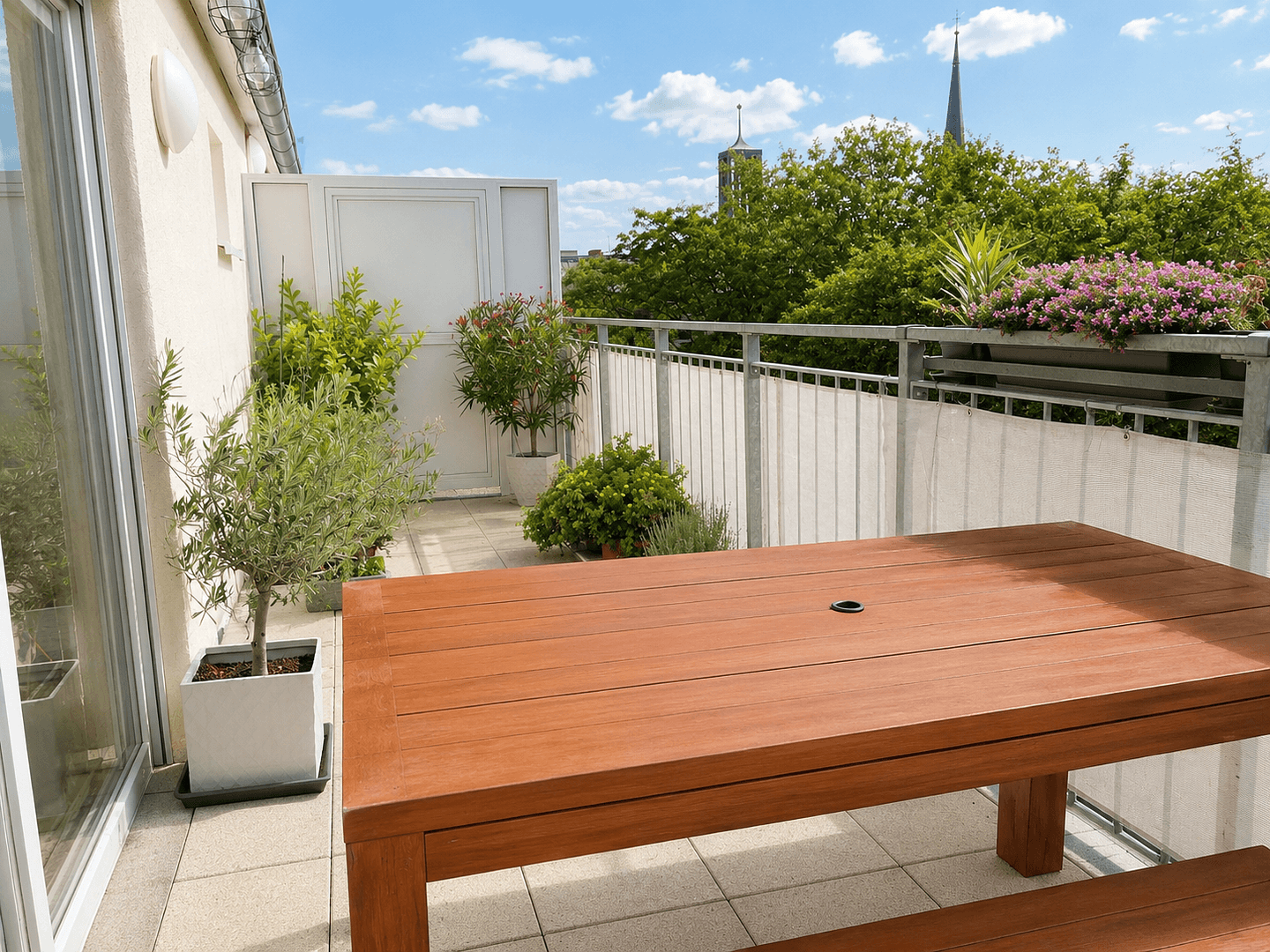 Predaj bytu 3-izbový 74 m², Berlin, Berlín Predaj bytu 3-izbový 74 m², Berlin, Berlín
