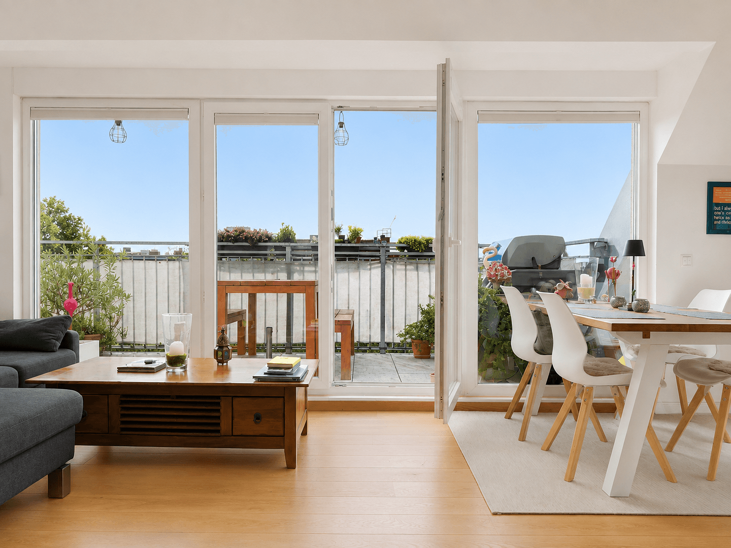 Predaj bytu 3-izbový 74 m², Berlin, Berlín Predaj bytu 3-izbový 74 m², Berlin, Berlín