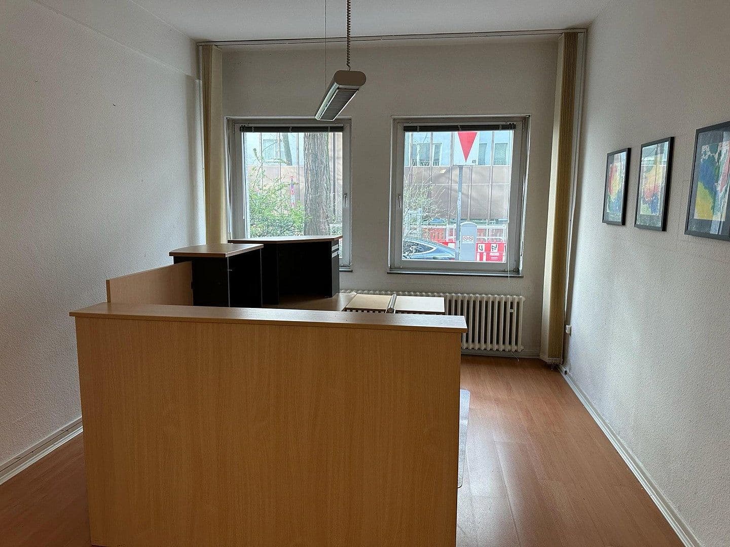 Prenájom kancelárie 70 m², Düsseldorf, Severné Porýnie - Westfálsko Prenájom kancelárie 70 m², Düsseldorf, Severné Porýnie - Westfálsko