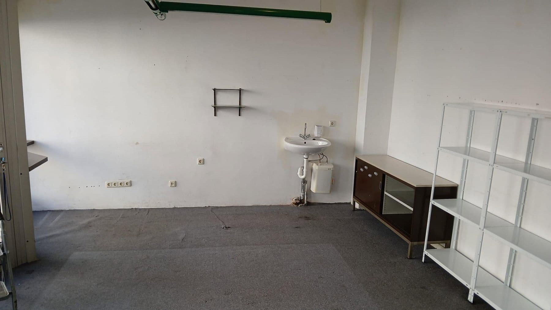 Prenájom nebytového priestoru 25 m², Am Steinberg 16, Oberhausen, Severné Porýnie - Westfálsko Prenájom nebytového priestoru 25 m², Am Steinberg 16, Oberhausen, Severné Porýnie - Westfálsko