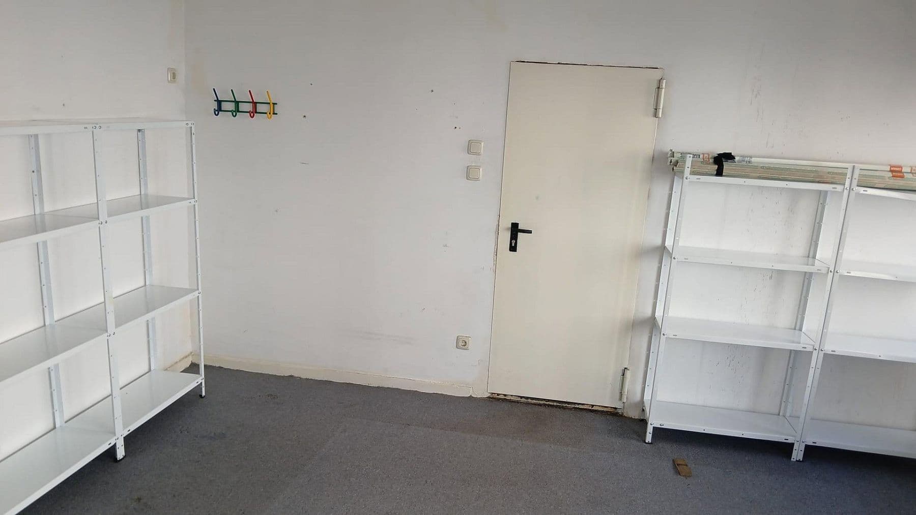 Prenájom nebytového priestoru 25 m², Am Steinberg 16, Oberhausen, Severné Porýnie - Westfálsko Prenájom nebytového priestoru 25 m², Am Steinberg 16, Oberhausen, Severné Porýnie - Westfálsko
