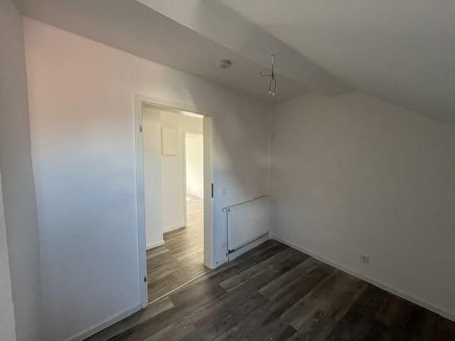 Prenájom bytu 4-izbový 90 m², Stockstadt am Main, Bavorsko Prenájom bytu 4-izbový 90 m², Stockstadt am Main, Bavorsko