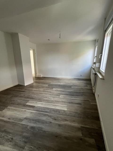 Prenájom bytu 4-izbový 90 m², Stockstadt am Main, Bavorsko Prenájom bytu 4-izbový 90 m², Stockstadt am Main, Bavorsko