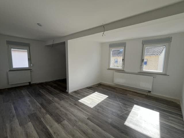 Prenájom bytu 4-izbový 90 m², Stockstadt am Main, Bavorsko Prenájom bytu 4-izbový 90 m², Stockstadt am Main, Bavorsko