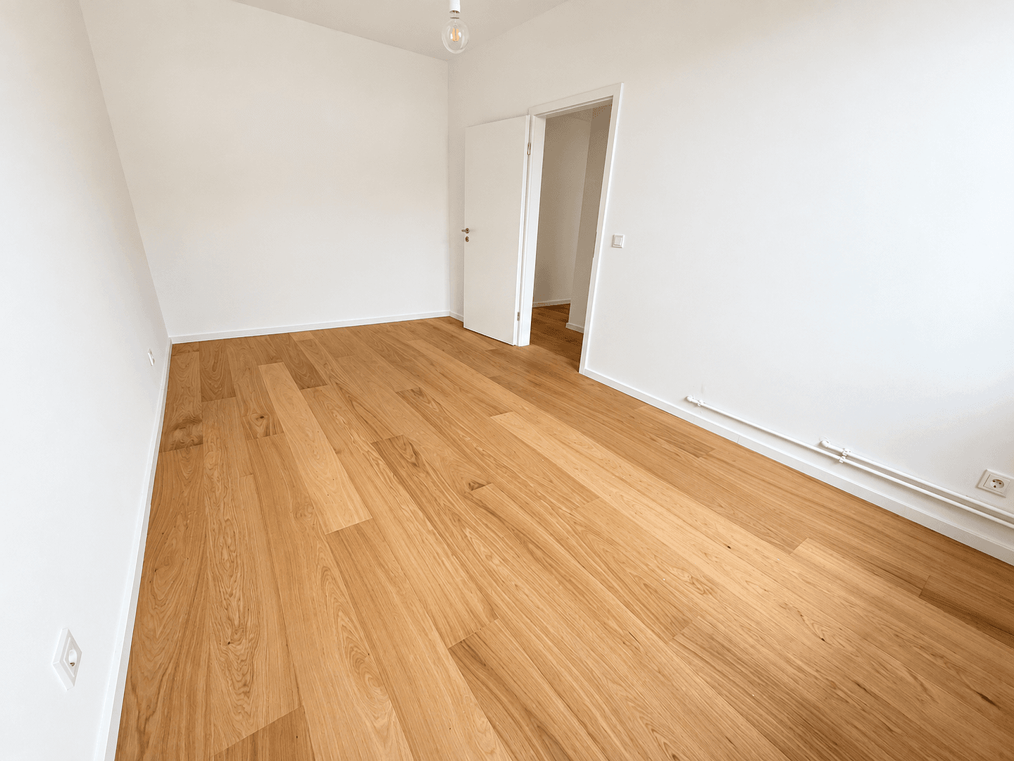 Predaj bytu 2-izbový 54 m², Berlin, Berlín Predaj bytu 2-izbový 54 m², Berlin, Berlín
