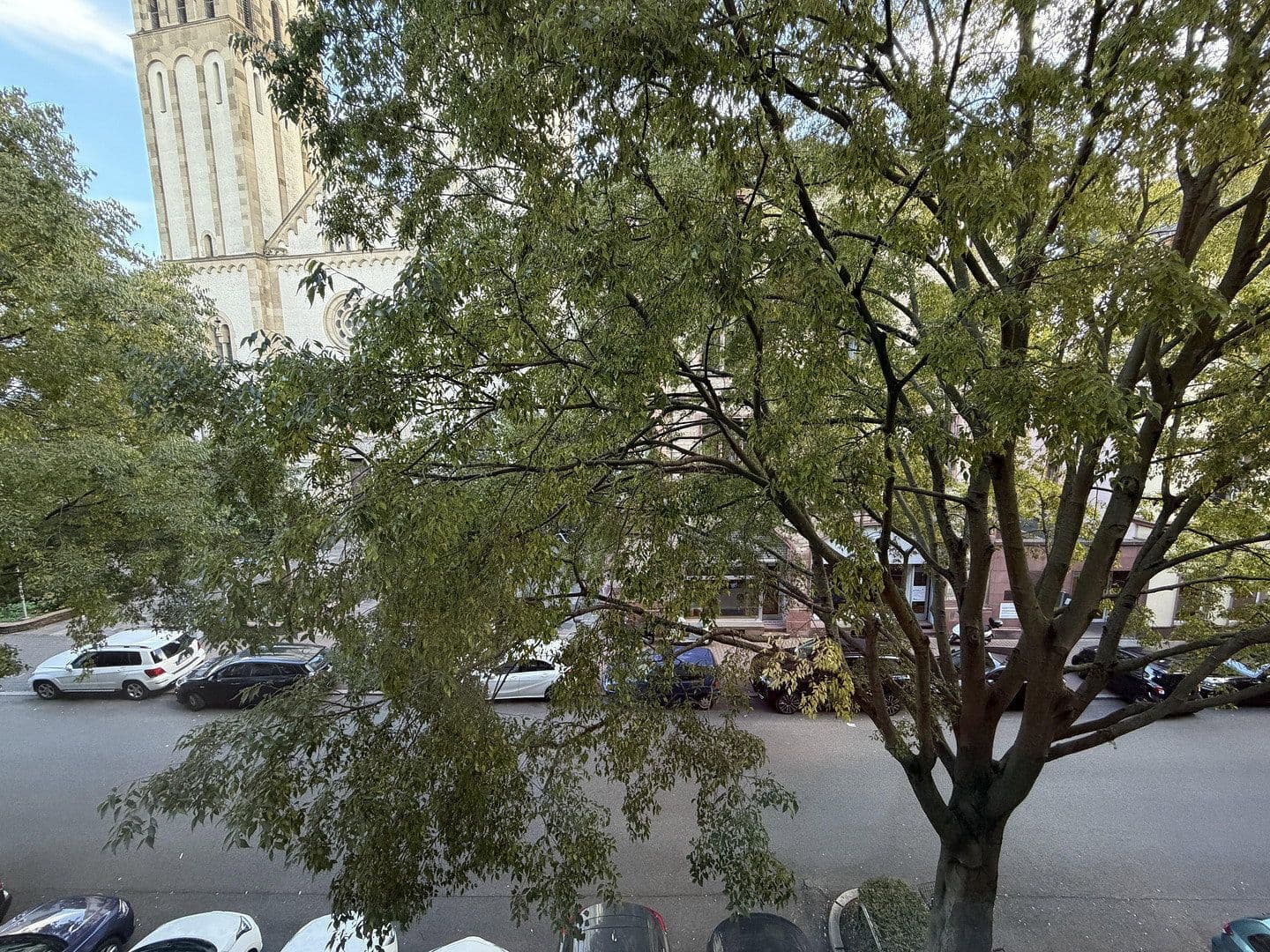 Prenájom bytu 3-izbový 101 m², Koselstraße 26, Frankfurt am Main, Hesensko Prenájom bytu 3-izbový 101 m², Koselstraße 26, Frankfurt am Main, Hesensko