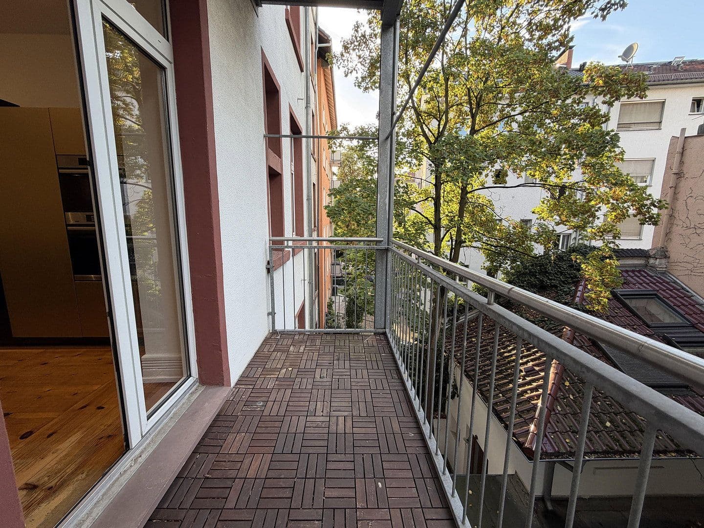 Prenájom bytu 3-izbový 101 m², Koselstraße 26, Frankfurt am Main, Hesensko Prenájom bytu 3-izbový 101 m², Koselstraße 26, Frankfurt am Main, Hesensko