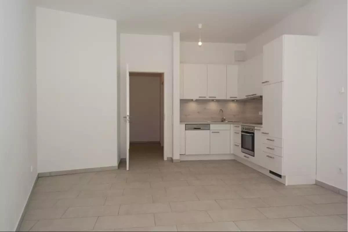 Prenájom bytu 2-izbový 51 m², Augsburg, Bavorsko Prenájom bytu 2-izbový 51 m², Augsburg, Bavorsko