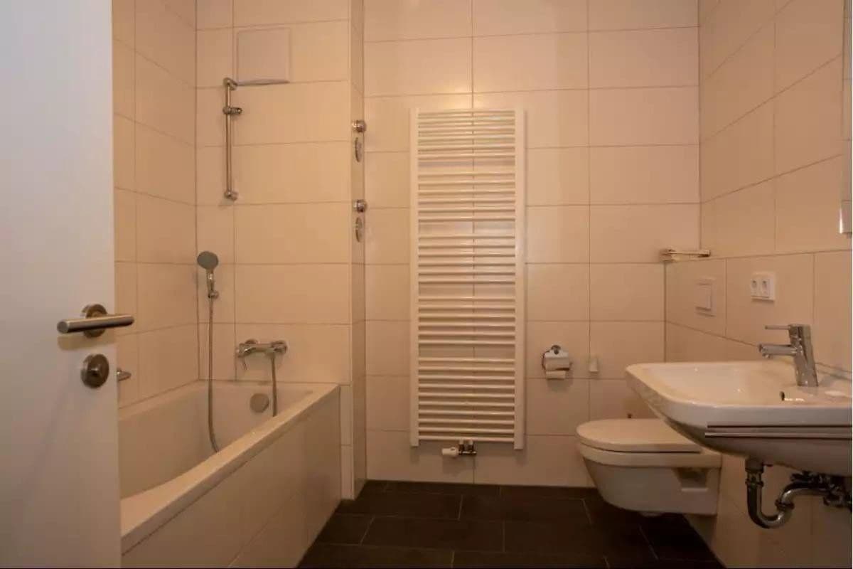 Prenájom bytu 2-izbový 51 m², Augsburg, Bavorsko Prenájom bytu 2-izbový 51 m², Augsburg, Bavorsko