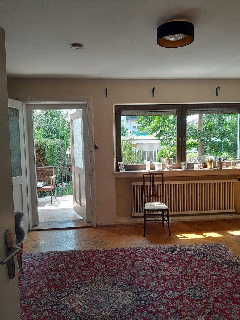 Predaj domu 125 m², pozemok 150 m², Tegernseer Landstraße 282, München, Bavorsko Predaj domu 125 m², pozemok 150 m², Tegernseer Landstraße 282, München, Bavorsko