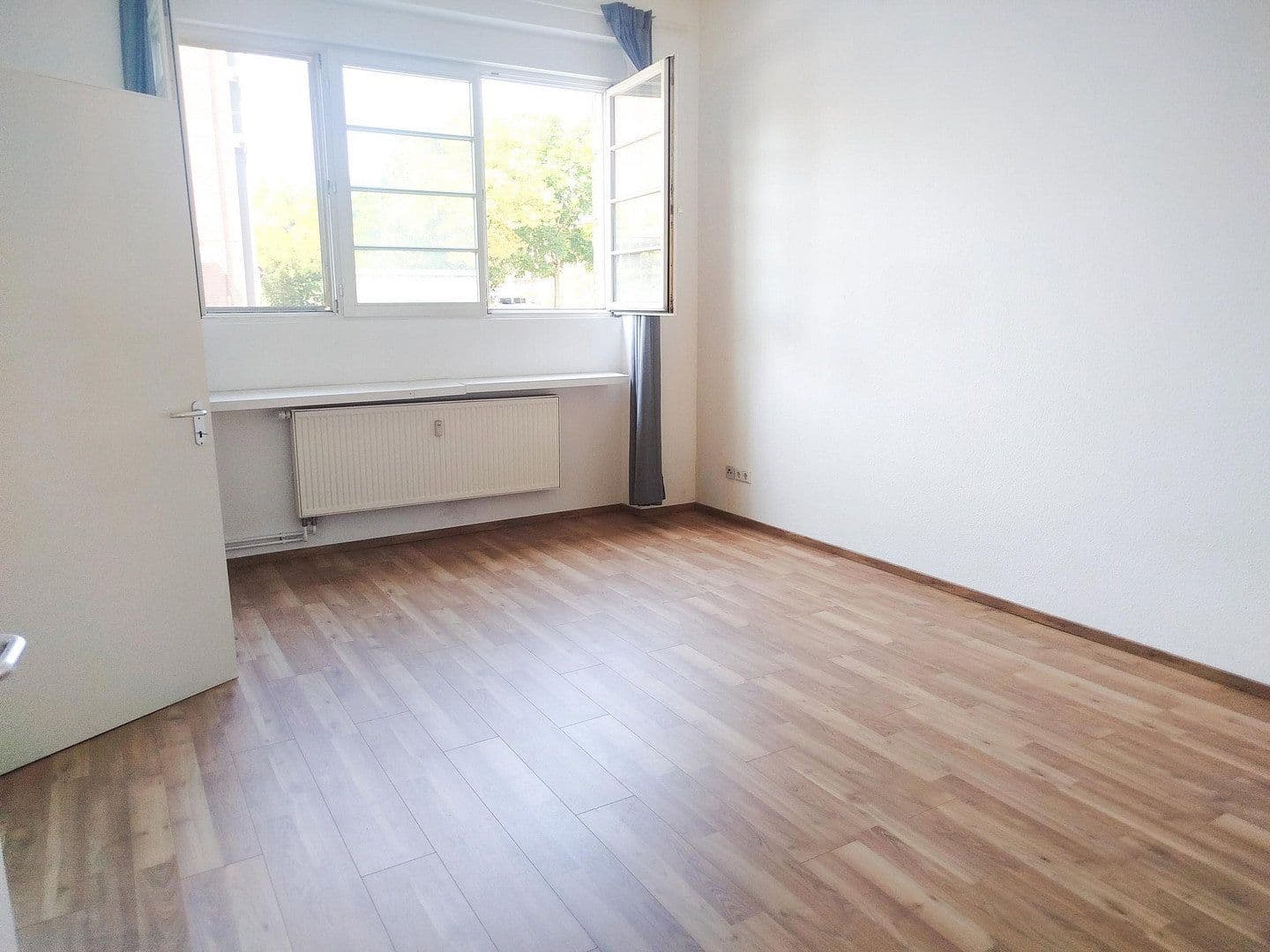 Predaj bytu 3-izbový 95 m², Friedrich-Ebert-Straße 40, Mannheim, Bádensko-Wurttembersko Predaj bytu 3-izbový 95 m², Friedrich-Ebert-Straße 40, Mannheim, Bádensko-Wurttembersko
