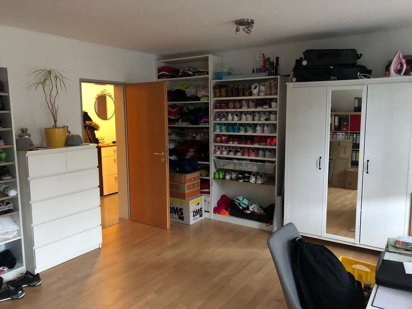 Prenájom bytu 3-izbový 97 m², Hannover, Dolné Sasko Prenájom bytu 3-izbový 97 m², Hannover, Dolné Sasko