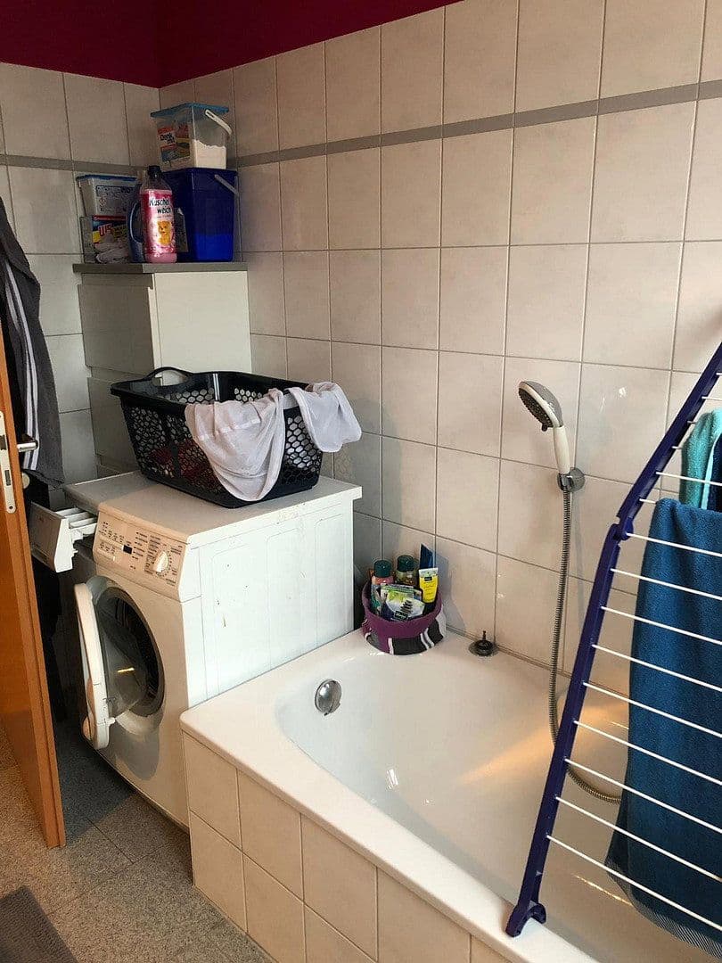 Prenájom bytu 3-izbový 97 m², Hannover, Dolné Sasko Prenájom bytu 3-izbový 97 m², Hannover, Dolné Sasko
