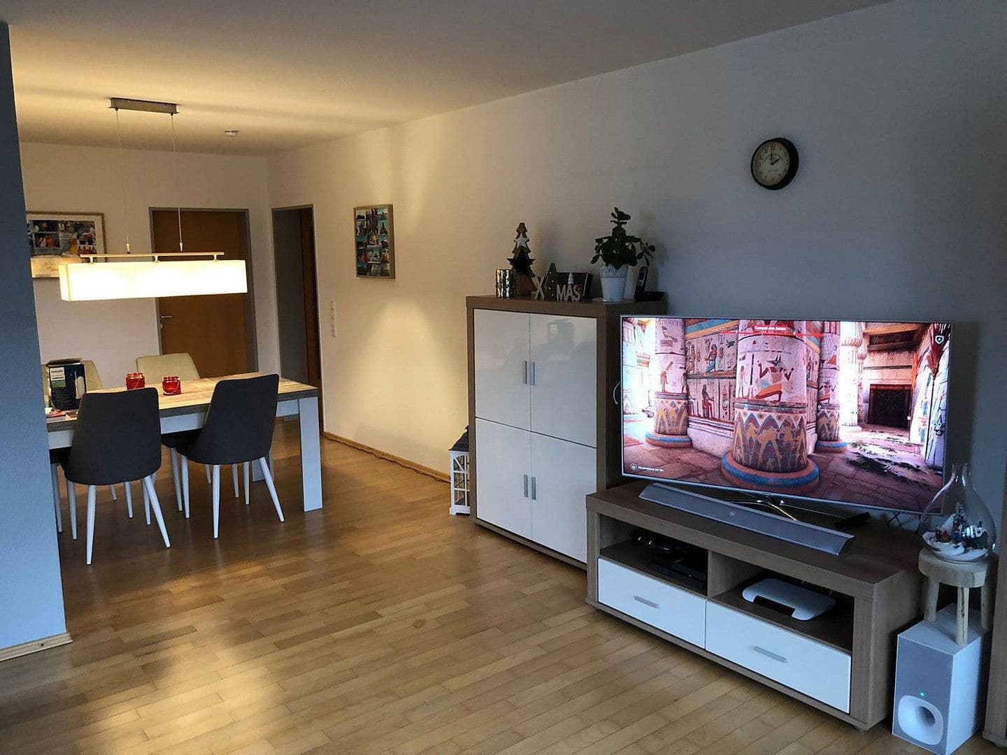 Prenájom bytu 3-izbový 97 m², Hannover, Dolné Sasko Prenájom bytu 3-izbový 97 m², Hannover, Dolné Sasko
