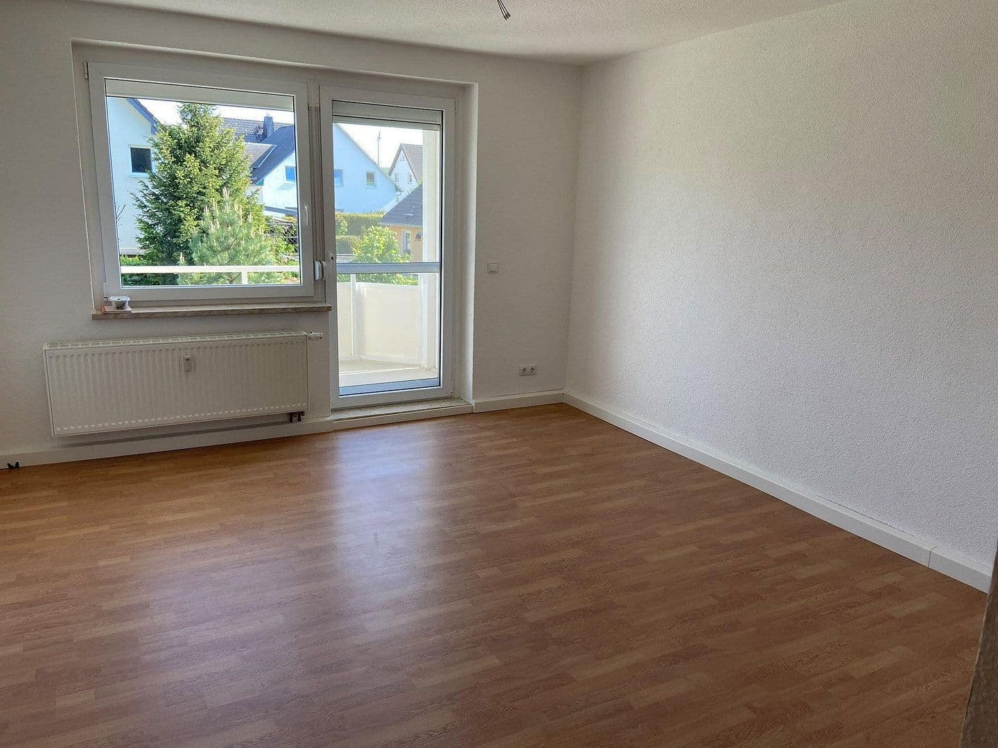 Prenájom bytu 3-izbový 58 m², Abteisiedlung 23, Oberlungwitz, Sasko Prenájom bytu 3-izbový 58 m², Abteisiedlung 23, Oberlungwitz, Sasko