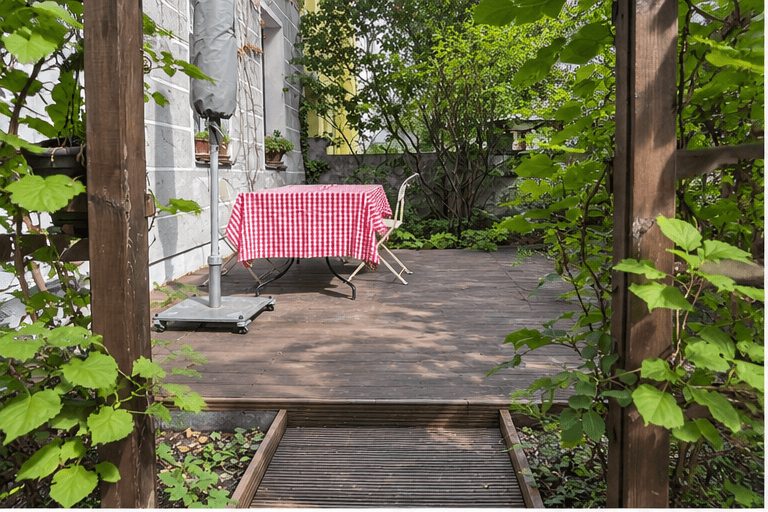 Predaj bytu 3-izbový 92 m², Berlin, Berlín Predaj bytu 3-izbový 92 m², Berlin, Berlín