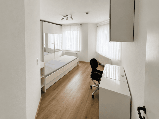 Prenájom bytu 5-izbový 120 m², Bunsenstraße 84, Böblingen, Bádensko-Wurttembersko Prenájom bytu 5-izbový 120 m², Bunsenstraße 84, Böblingen, Bádensko-Wurttembersko