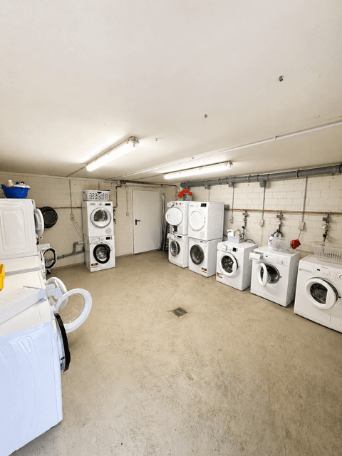 Prenájom bytu 5-izbový 120 m², Bunsenstraße 84, Böblingen, Bádensko-Wurttembersko Prenájom bytu 5-izbový 120 m², Bunsenstraße 84, Böblingen, Bádensko-Wurttembersko