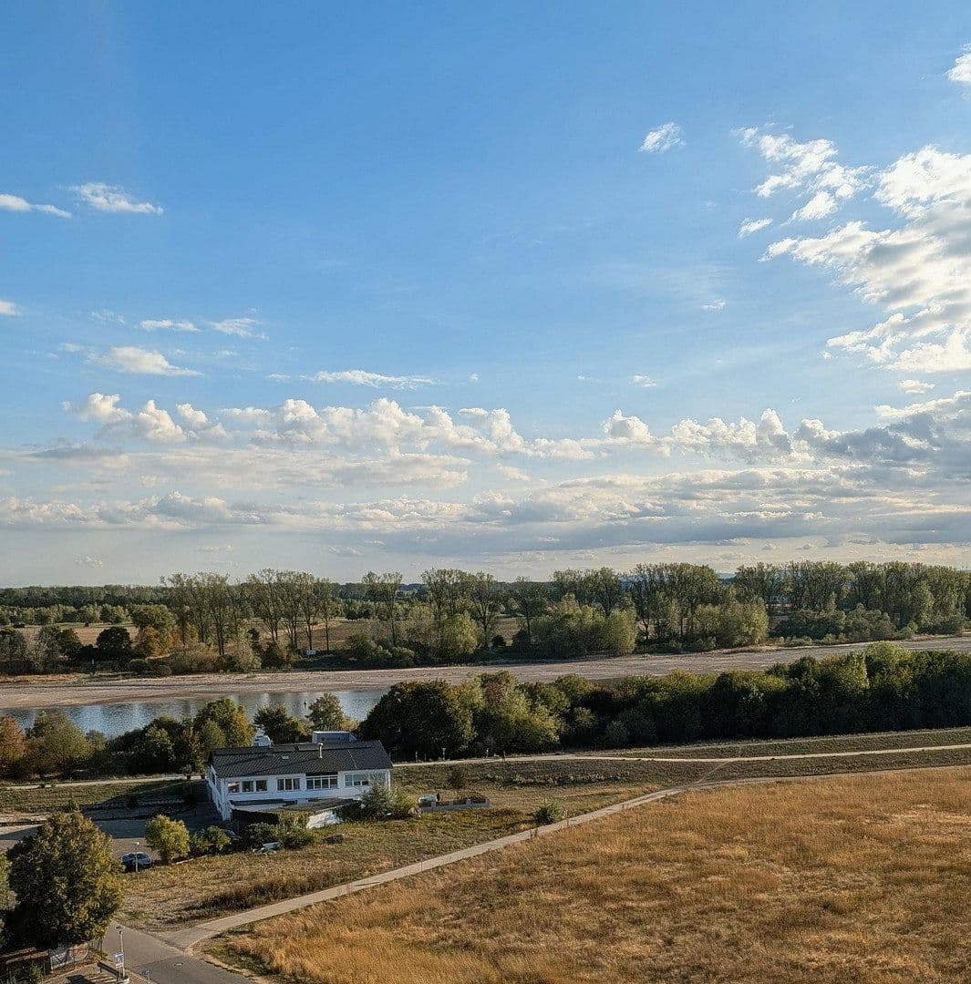 Predaj bytu 4-izbový 109 m², Biebesheim am Rhein, Hesensko Predaj bytu 4-izbový 109 m², Biebesheim am Rhein, Hesensko