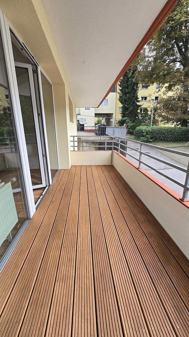 Prenájom bytu 3-izbový 92 m², Langerfelder Straße 119, Wuppertal, Severné Porýnie - Westfálsko Prenájom bytu 3-izbový 92 m², Langerfelder Straße 119, Wuppertal, Severné Porýnie - Westfálsko
