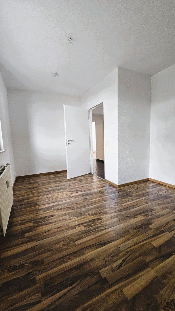 Prenájom bytu 3-izbový 92 m², Langerfelder Straße 119, Wuppertal, Severné Porýnie - Westfálsko Prenájom bytu 3-izbový 92 m², Langerfelder Straße 119, Wuppertal, Severné Porýnie - Westfálsko