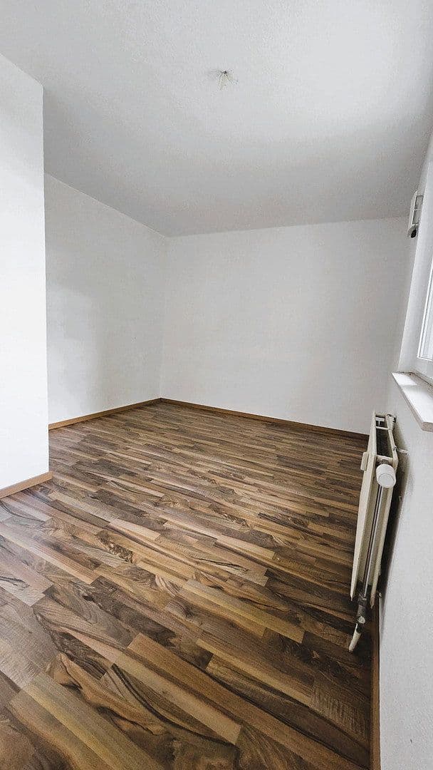 Prenájom bytu 3-izbový 92 m², Langerfelder Straße 119, Wuppertal, Severné Porýnie - Westfálsko Prenájom bytu 3-izbový 92 m², Langerfelder Straße 119, Wuppertal, Severné Porýnie - Westfálsko