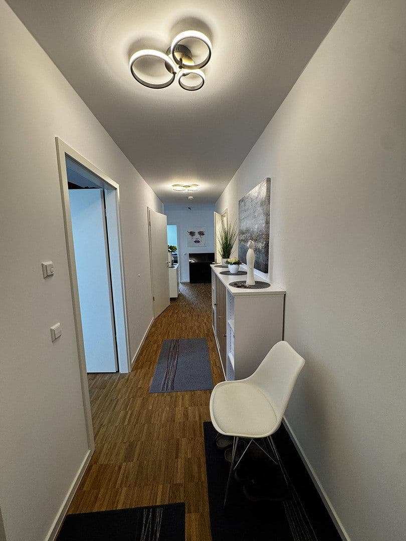 Prenájom bytu 3-izbový 104 m², Heidelberg, Bádensko-Wurttembersko Prenájom bytu 3-izbový 104 m², Heidelberg, Bádensko-Wurttembersko