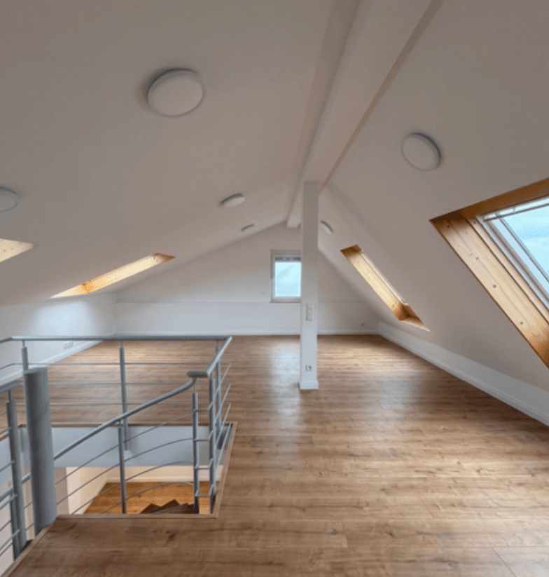 Prenájom bytu 6-izbový 150 m², Reisachstraße 8, Pliezhausen, Bádensko-Wurttembersko Prenájom bytu 6-izbový 150 m², Reisachstraße 8, Pliezhausen, Bádensko-Wurttembersko