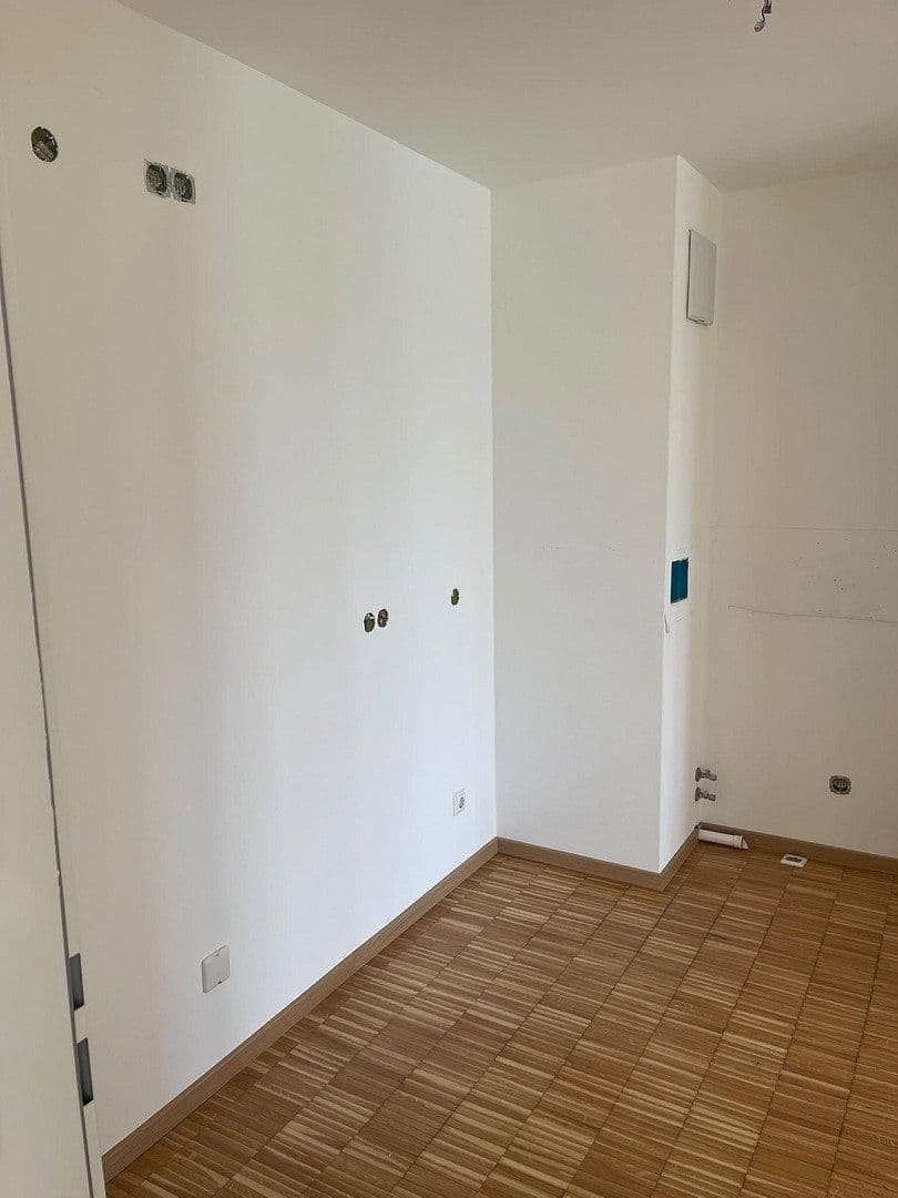 Prenájom bytu 2-izbový 57 m², München, Bavorsko Prenájom bytu 2-izbový 57 m², München, Bavorsko