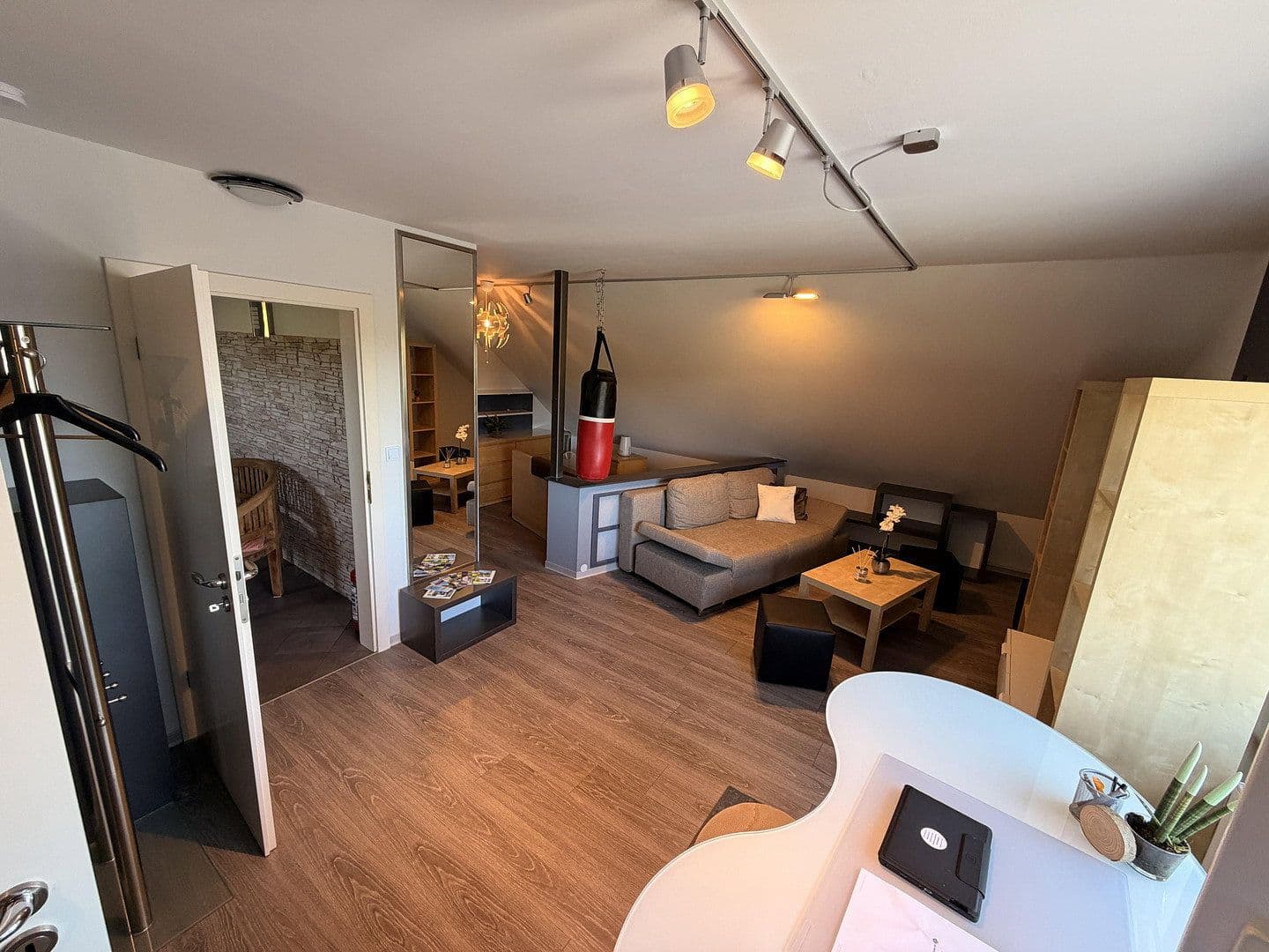 Prenájom bytu 1-izbový 33 m², Rainau, Bádensko-Wurttembersko Prenájom bytu 1-izbový 33 m², Rainau, Bádensko-Wurttembersko
