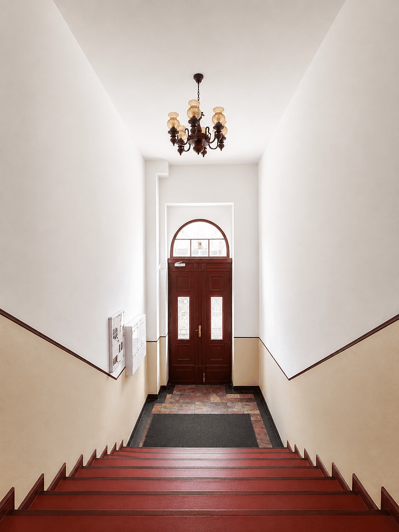 Prenájom bytu 4-izbový 89 m², Berlin, Berlín Prenájom bytu 4-izbový 89 m², Berlin, Berlín