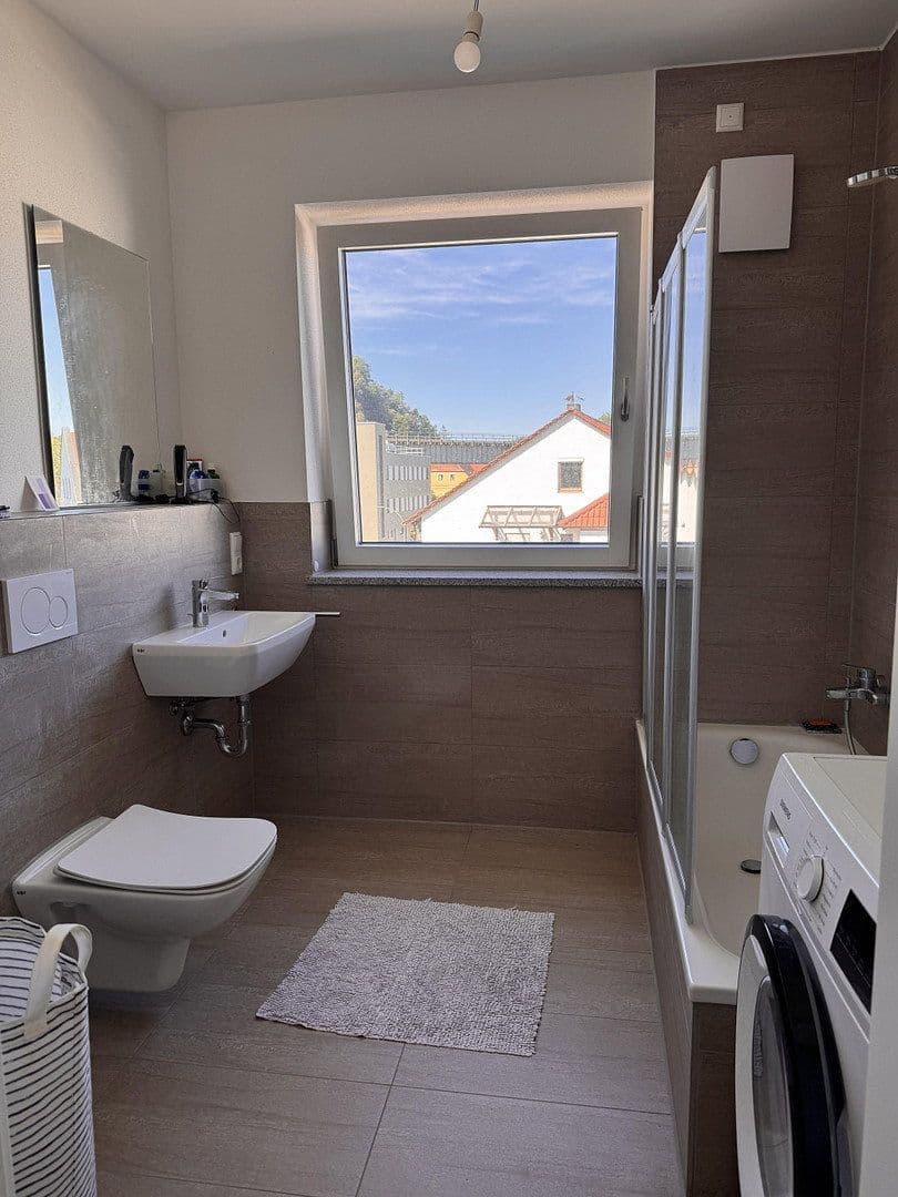 Prenájom bytu 2-izbový 64 m², Landshut, Bavorsko Prenájom bytu 2-izbový 64 m², Landshut, Bavorsko