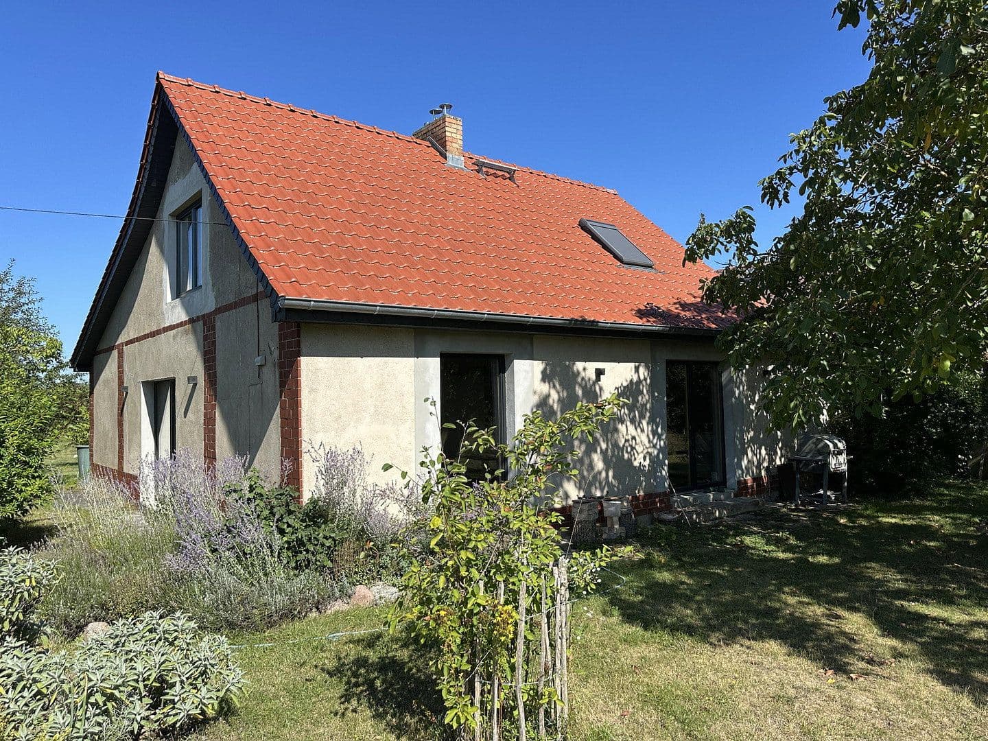 Predaj domu 110 m², pozemok 5.200 m², Oberuckersee, Brandenbursko Predaj domu 110 m², pozemok 5.200 m², Oberuckersee, Brandenbursko