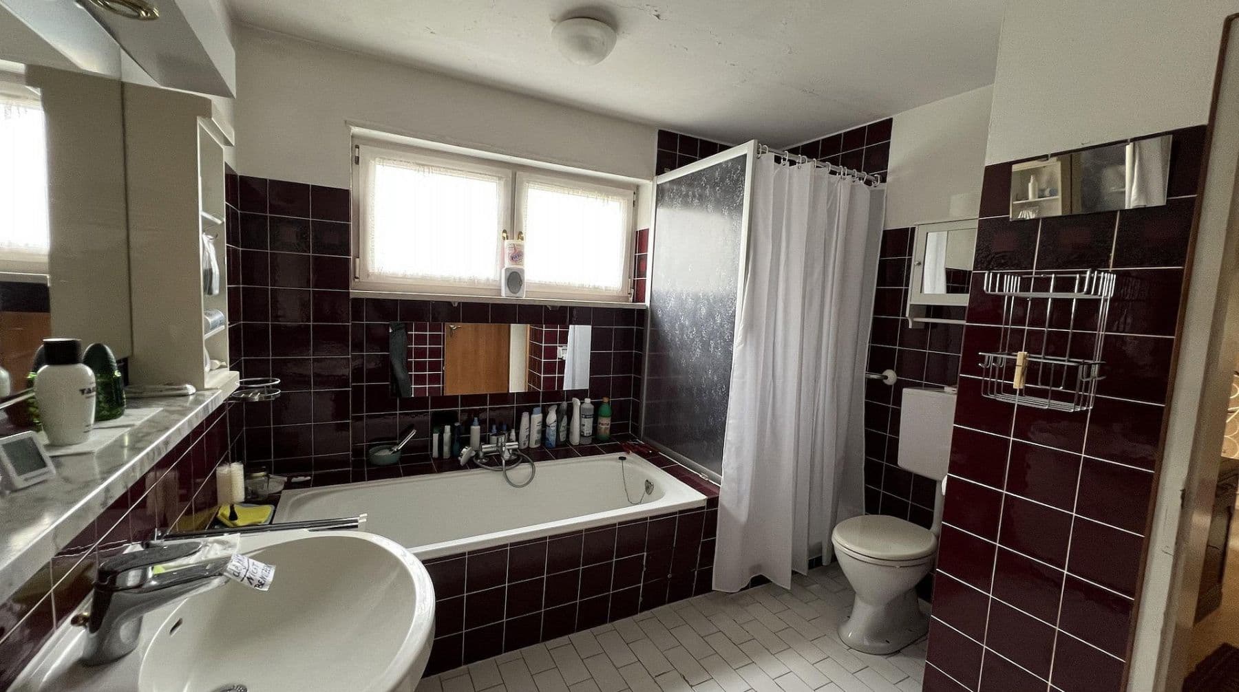 Predaj domu 146 m², pozemok 587 m², Malsch, Bádensko-Wurttembersko Predaj domu 146 m², pozemok 587 m², Malsch, Bádensko-Wurttembersko