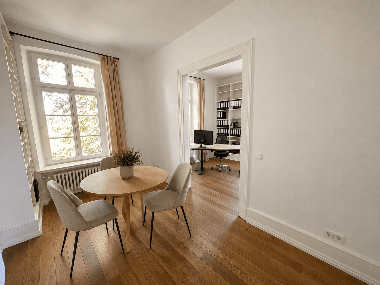 Prenájom kancelárie 125 m², An den Kastanien 1, Köln, Severné Porýnie - Westfálsko Prenájom kancelárie 125 m², An den Kastanien 1, Köln, Severné Porýnie - Westfálsko