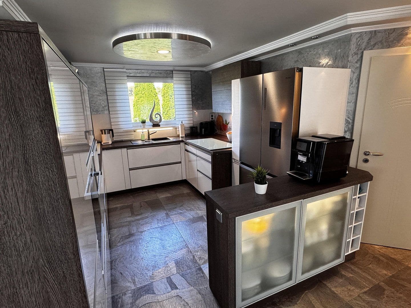Prenájom bytu 5-izbový 181 m², Alemannenweg 16, Rainau, Bádensko-Wurttembersko Prenájom bytu 5-izbový 181 m², Alemannenweg 16, Rainau, Bádensko-Wurttembersko