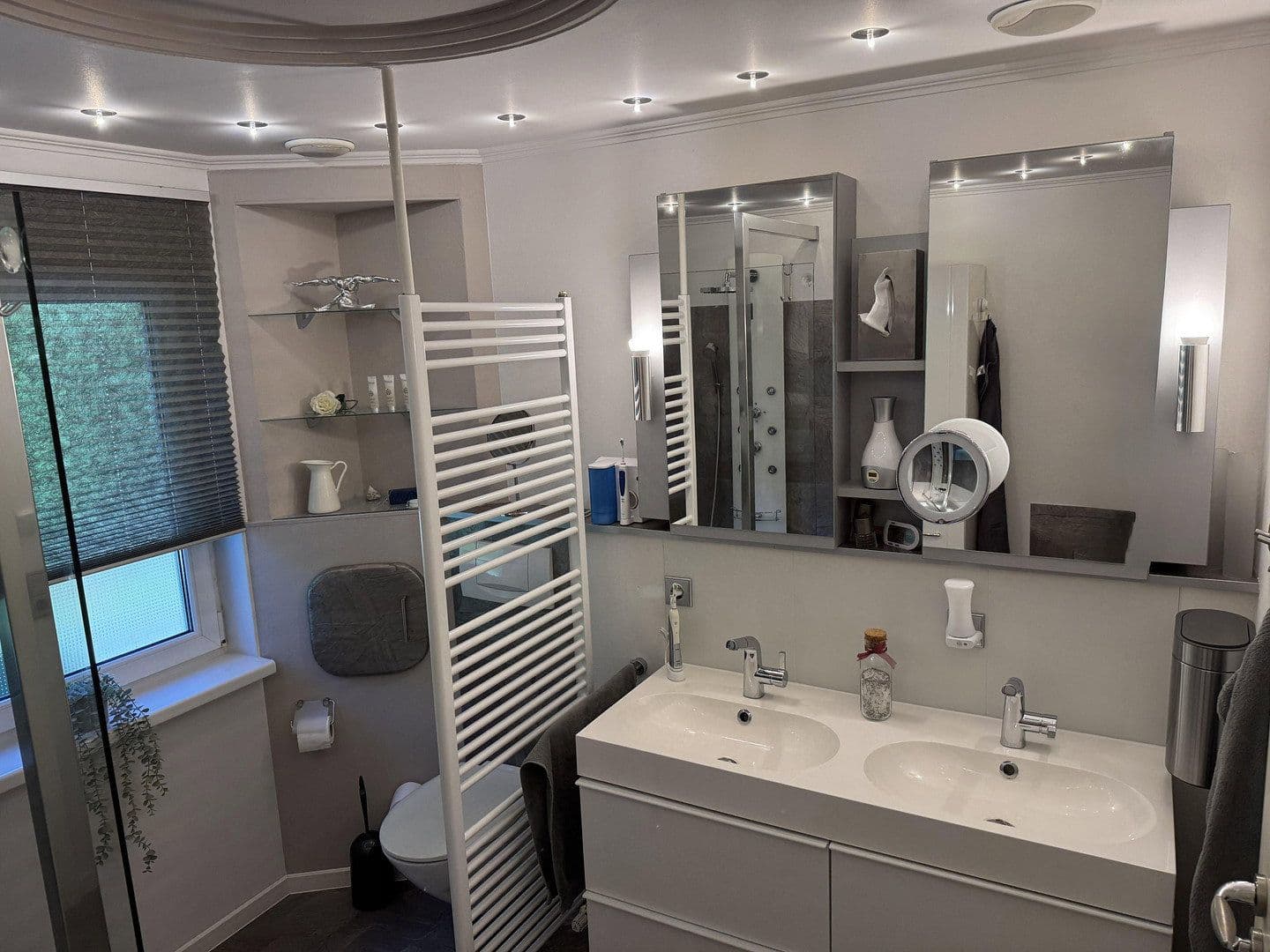 Prenájom bytu 5-izbový 181 m², Alemannenweg 16, Rainau, Bádensko-Wurttembersko Prenájom bytu 5-izbový 181 m², Alemannenweg 16, Rainau, Bádensko-Wurttembersko