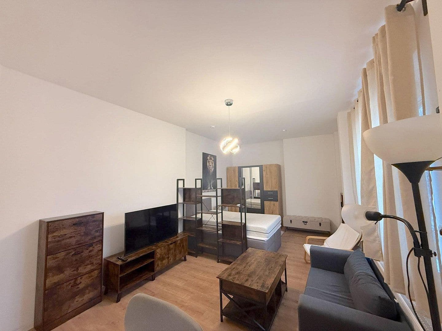 Predaj bytu 5-izbový 123 m², Stuttgart, Bádensko-Wurttembersko Predaj bytu 5-izbový 123 m², Stuttgart, Bádensko-Wurttembersko