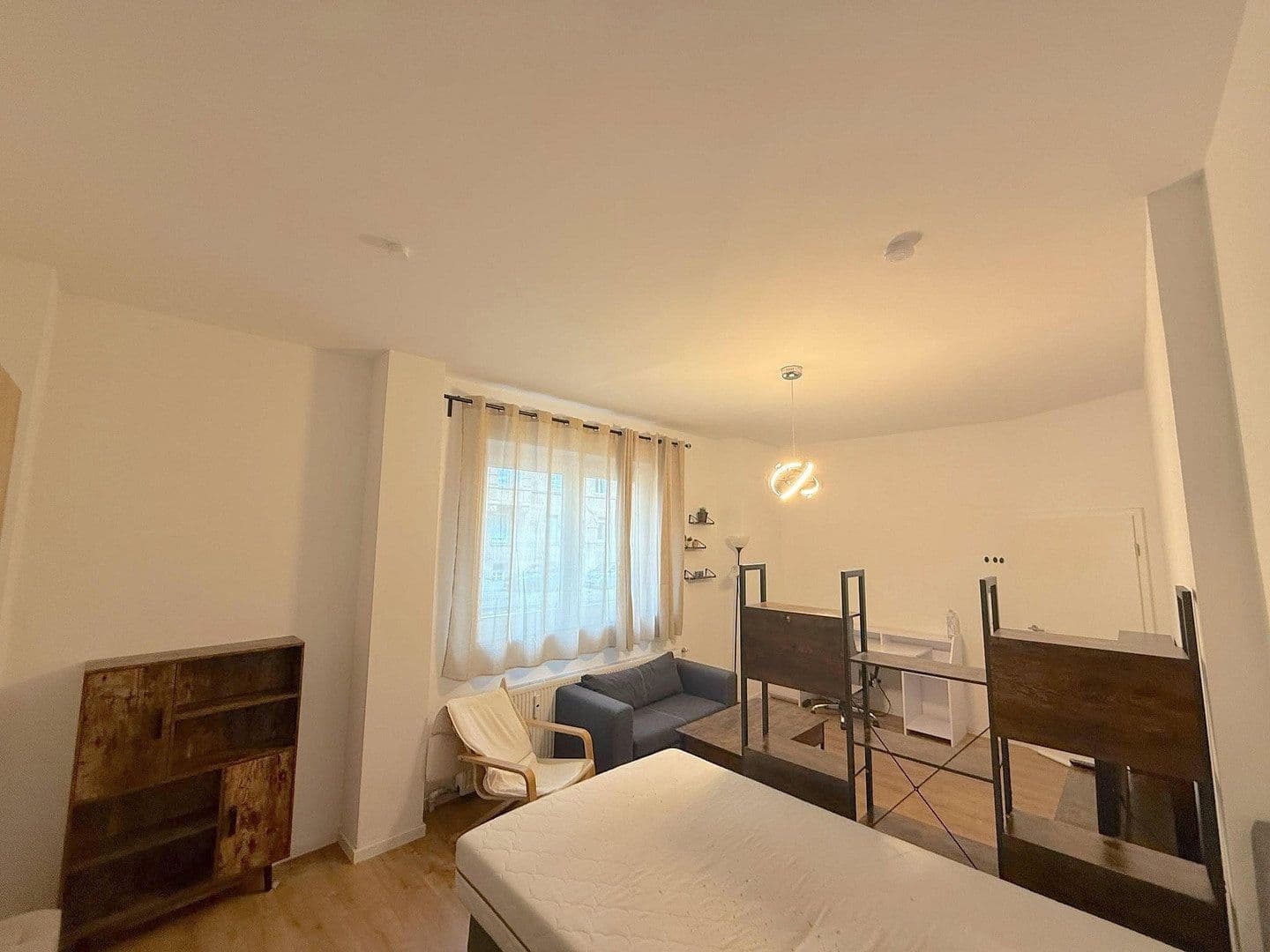 Predaj bytu 5-izbový 123 m², Stuttgart, Bádensko-Wurttembersko Predaj bytu 5-izbový 123 m², Stuttgart, Bádensko-Wurttembersko