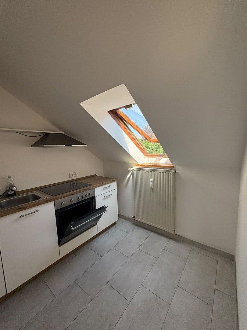 Prenájom bytu 4-izbový 88 m², Landshut, Bavorsko Prenájom bytu 4-izbový 88 m², Landshut, Bavorsko