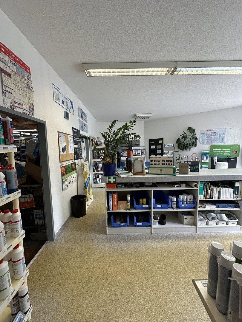 Prenájom nebytového priestoru 500 m², Obere Hilgenstock 2, Warburg, Severné Porýnie - Westfálsko Prenájom nebytového priestoru 500 m², Obere Hilgenstock 2, Warburg, Severné Porýnie - Westfálsko
