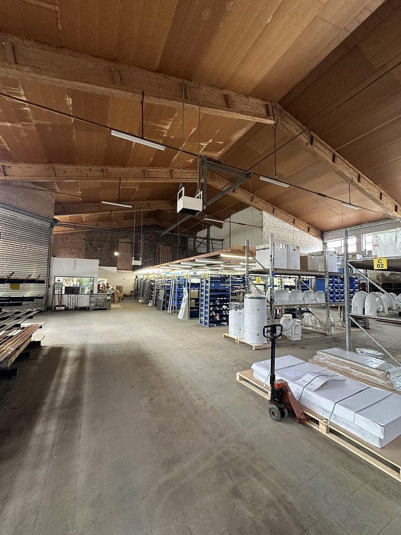 Prenájom nebytového priestoru 500 m², Obere Hilgenstock 2, Warburg, Severné Porýnie - Westfálsko Prenájom nebytového priestoru 500 m², Obere Hilgenstock 2, Warburg, Severné Porýnie - Westfálsko
