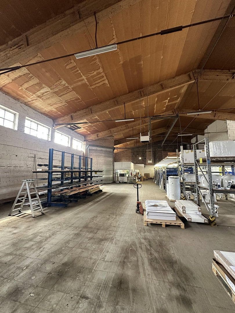 Prenájom nebytového priestoru 500 m², Obere Hilgenstock 2, Warburg, Severné Porýnie - Westfálsko Prenájom nebytového priestoru 500 m², Obere Hilgenstock 2, Warburg, Severné Porýnie - Westfálsko